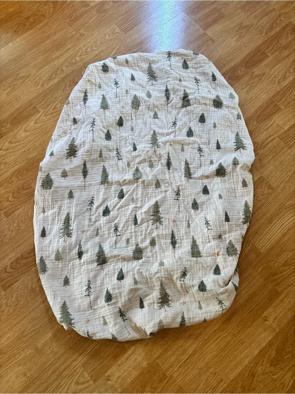 Neutral Forest / tree Print Muslin fitted crib sheet